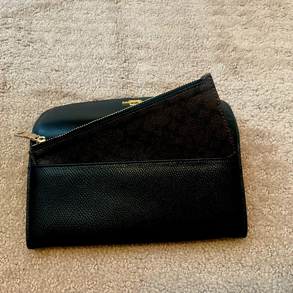 Coach accordion wallet - Picture 2 of 5